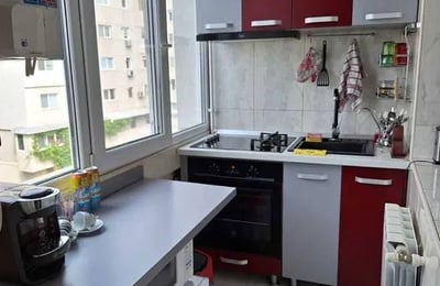 Rental of a comfortable 3-room apartment, 55 m², Faleza Nord, Constanța, Romania